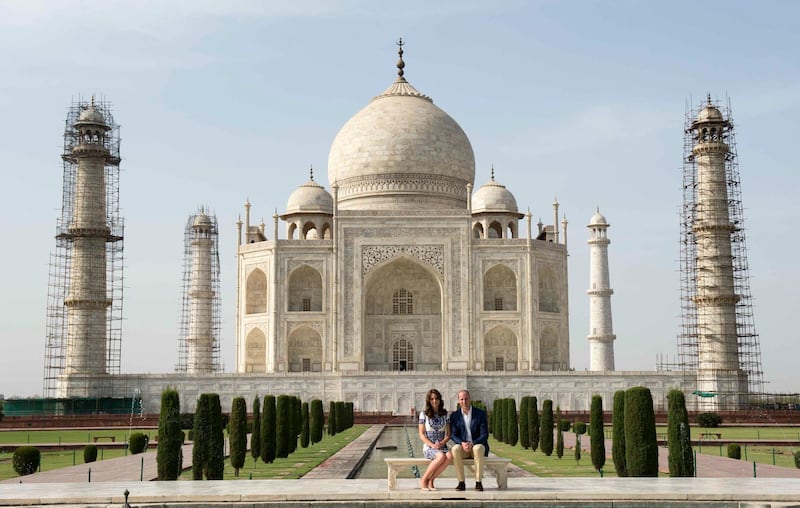 AGRA, INDIA - APRIL 16:  Prince William, Duke of Cambridge and Catherine, Duchess of Cambridge visit the Taj Mahal on April 16, 2016 in Agra, India. This is the last engagement of the Royal couple after a week long visit to India and Bhutan that has taken them in cities such as Mumbai, Delhi, Kaziranga, Bhutan and Agra.  (Photo by Arthur Edwards - Pool/Getty Images)