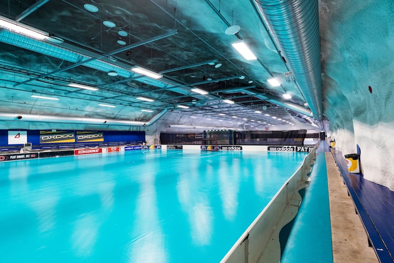 A floorball court during a media tour in the Merihaka underground civil defense shelter in Helsinki, Finland, on Monday, April 25, 2022.  Russia's neighbor Finland will focus on defense as its no.  1 priority, whether the Nordic nation joins the NATO defense alliance or not, according to Finance Minister Annika Saarikko. Photographer: Roni Rekomaa / Bloomberg