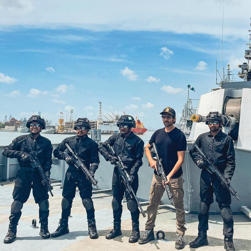 Actor Kartik Aaryan spent a day with Indian navy personnel. Photo: Instagram / kartikaaryan