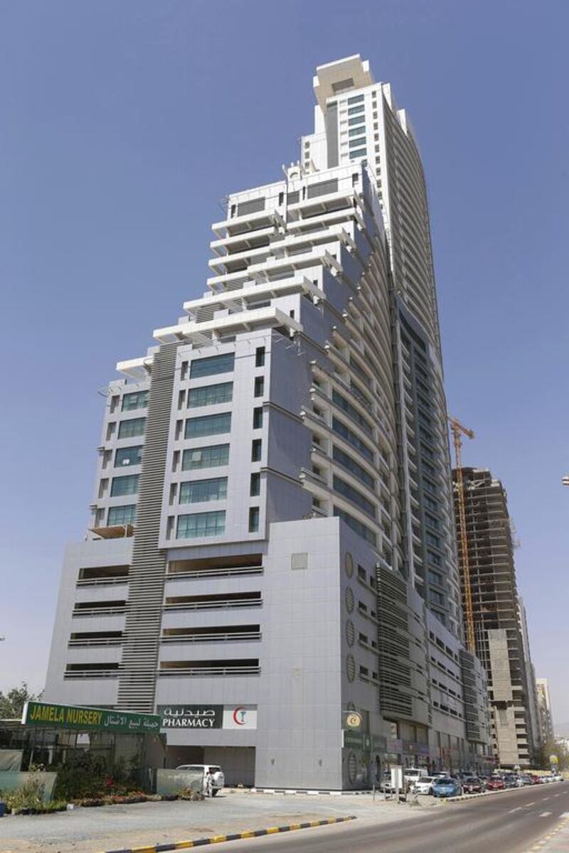 Fujairah high-end apartments: Q1 2015 no change. Q1 2014-Q1 2015 no change. 1BR: Dh45-55,000. 2BR: Dh55-62,000. 3BR: Dh75-82,000. Antonie Robertson / The National









Fujairah