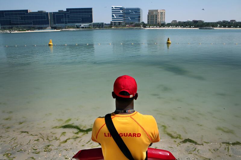 ABU DHABI, UNITED ARAB EMIRATES - - -  March 13, 2013 ---  Beaches around Abu Dhabi for WEEKEND feature story.  Beach at the Ritz.   ( DELORES JOHNSON / The National )