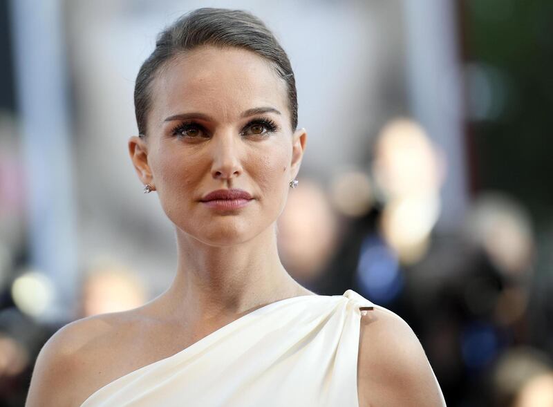 epa06687101 (FILE) - US actress Natalie Portman arrives for the premiere of 'Planetarium' at the 73rd annual Venice International Film Festival, in Venice, Italy, 08 September 2016 (reissued 23 April 2018). According to reports, Natalie Portman on 23 April 2018 has rejected her Genesis Prize in protest against the policies of Israel's Prime Minister Netanyahu.  EPA/CLAUDIO ONORATI *** Local Caption *** 53007843