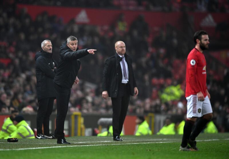 Manchester United manager Ole Gunnar Solskjaer gives his team instructions. Getty Images