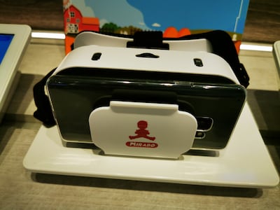 Reenbow's augmented reality headset for interactive learning. Courtesy b8ta / Business France