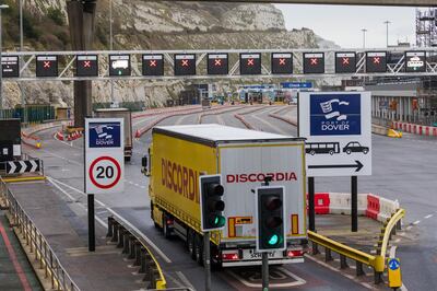 epa08881380 A lorry arrives at the Port of Dover in Dover, Kent, Britain, 13 December 2020. EU Commission President, Ursula von der Leyen and British Prime Minister Boris Johnson have announced on 13 December that they have mandated negotiators to continue Brexit talks to see if an agreement can be reached.  EPA/VICKIE FLORES