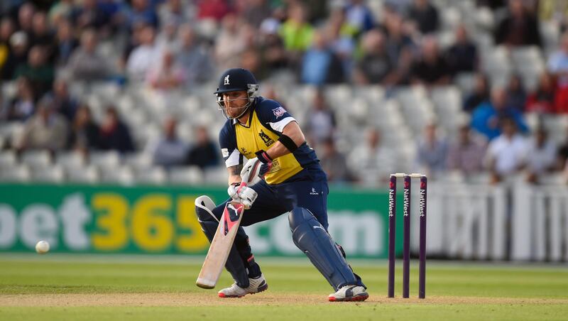 BIRMINGHAM, ENGLAND - JULY 17:  Bears batsman Brendon McCullum prepares to play the scoop shot during the NatWest T20 blast match between Birmingham Bears and Lancashire Lightning at Edgbaston on July 17, 2015 in Birmingham, England.  (Photo by Stu Forster/Getty Images)