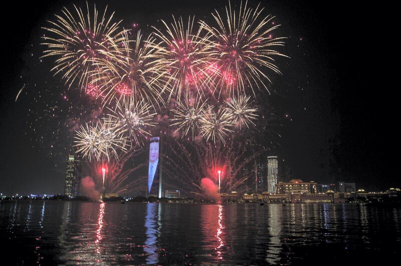 ABU DHABI, UNITED ARAB EMIRATES - July 19, 2018: General view of fireworks, in celebration of the visit of HE Xi Jinping, President of China (not shown).

( Mohamed Al Bloushi for the Crown Prince Court - Abu Dhabi )
---