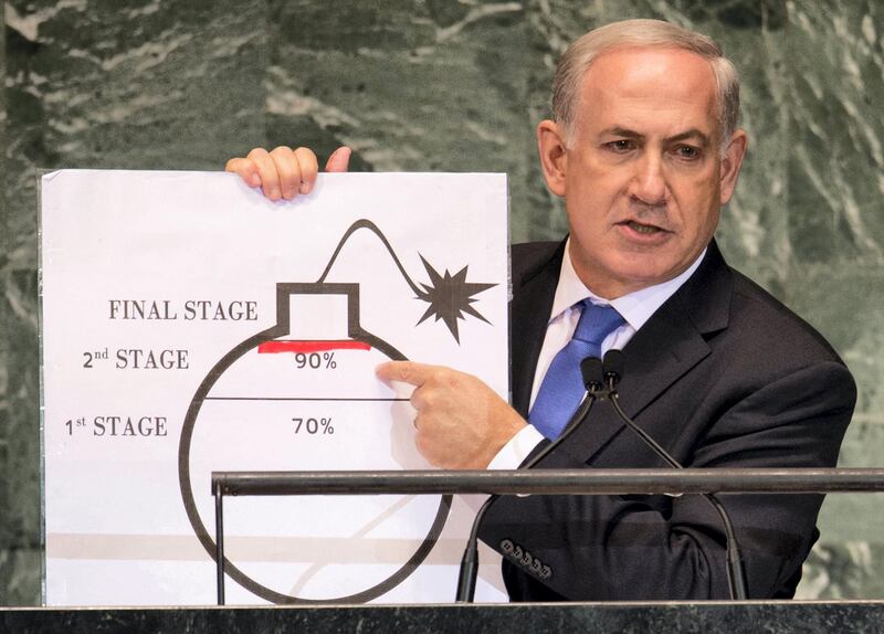 Benjamin Netanyahu, Prime Minister of Israel, uses a diagram of a bomb to describe Iran's nuclear program while delivering his address to the 67th United Nations General Assembly meeting September 27, 2012 at the United Nations in New York. AFP PHOTO / DON EMMERT (Photo by DON EMMERT / AFP)