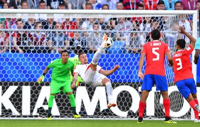 Soccer Football - World Cup - Group E - Costa Rica vs Serbia - Samara Arena, Samara, Russia - June 17, 2018   Serbia's Sergej Milinkovic-Savic attempts an overhead kick    REUTERS/Dylan Martinez