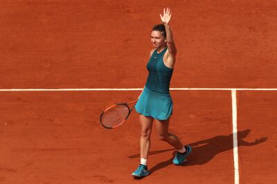 PARIS, FRANCE - JUNE 06:  Simona Halep of Romania celebrates victory following her ladies singles quarter finals match against Angelique Kerber of Germany during day eleven of the 2018 French Open at Roland Garros on June 6, 2018 in Paris, France.  (Photo by Matthew Stockman/Getty Images)