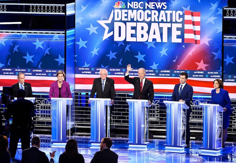 epa08229639 A handout photo made available by NBC News shows Democratic Presidential candidates (L-R) former NYC Mayor Michael R. Bloomberg, Massachusetts Senator Elizabeth Warren,Vermont Senator Bernie Sanders, former Vice President Joe Biden, former South Bend Mayor Pete Buttigieg and Minnesota Senator Amy Klobuchar attending the ninth Democratic presidential debate at the Paris Theater in Las Vegas, Nevada, USA, 19 February 2020.  EPA/NBC NEWS HANDOUT MANDATORY CREDIT: NBC NEWS HANDOUT EDITORIAL USE ONLY/NO SALES