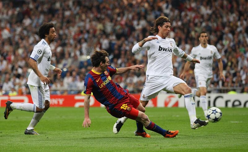MADRID, SPAIN - APRIL 27:  Lionel Messi of Barcelona scores his second goal during the UEFA Champions League Semi Final first leg match between Real Madrid and Barcelona at Estadio Santiago Bernabeu on April 27, 2011 in Madrid, Spain.  (Photo by Alex Livesey/Getty Images)
