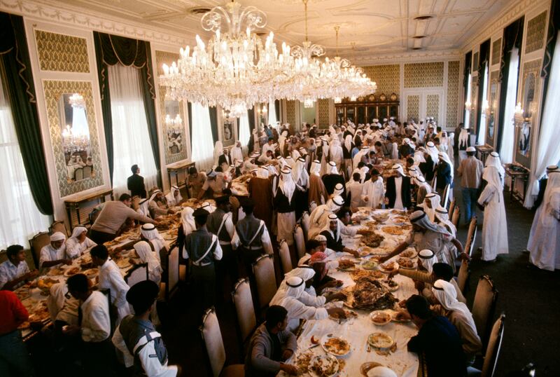 A banquet is held at Al Manhal Palace in Abu Dhabi to celebrate the fifth anniversary of Sheikh Zayed's accession to ruler of Abu Dhabi in November 1971. Bruno Barbey / Magnum Photos / arabianEye.com