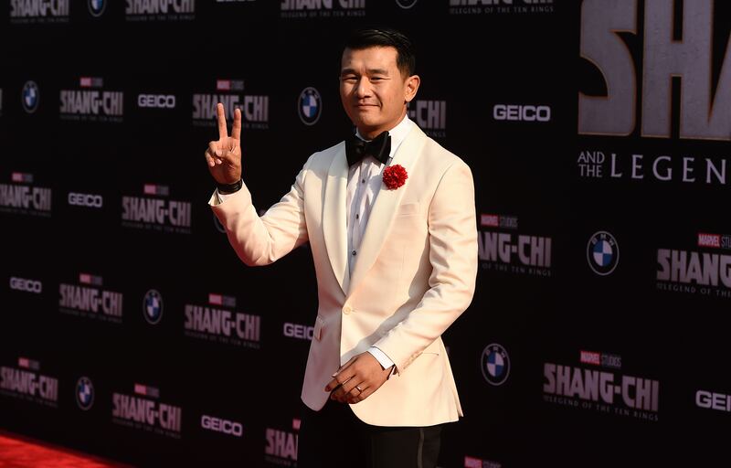 Cast member Ronny Chieng.