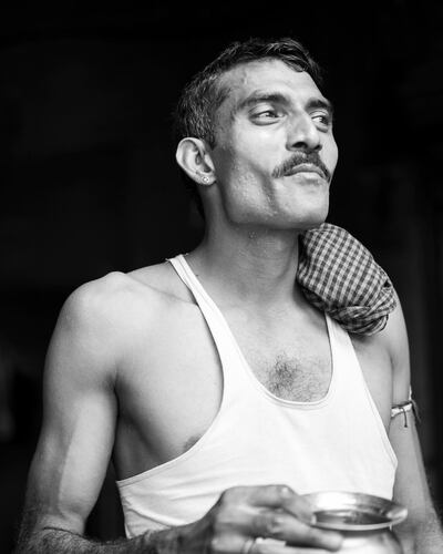 Amar Singh, a porter at Gadodia Market Building, Khari Baoli, Spice Market of Old Delhi. Courtesy Sarah Khurshid Khan