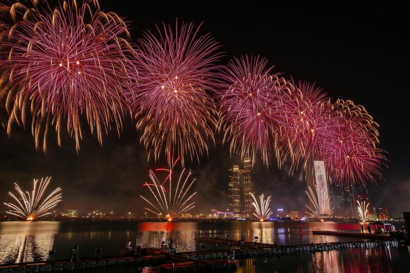 Abu Dhabi, United Arab Emirates, December 31, 2017.    Fireworks at the New Year’s Eve Countdown Village at the Abu Dhabi, Corniche Breakwater.
Victor Besa for The National.
National
Reporter:  John Dennehy