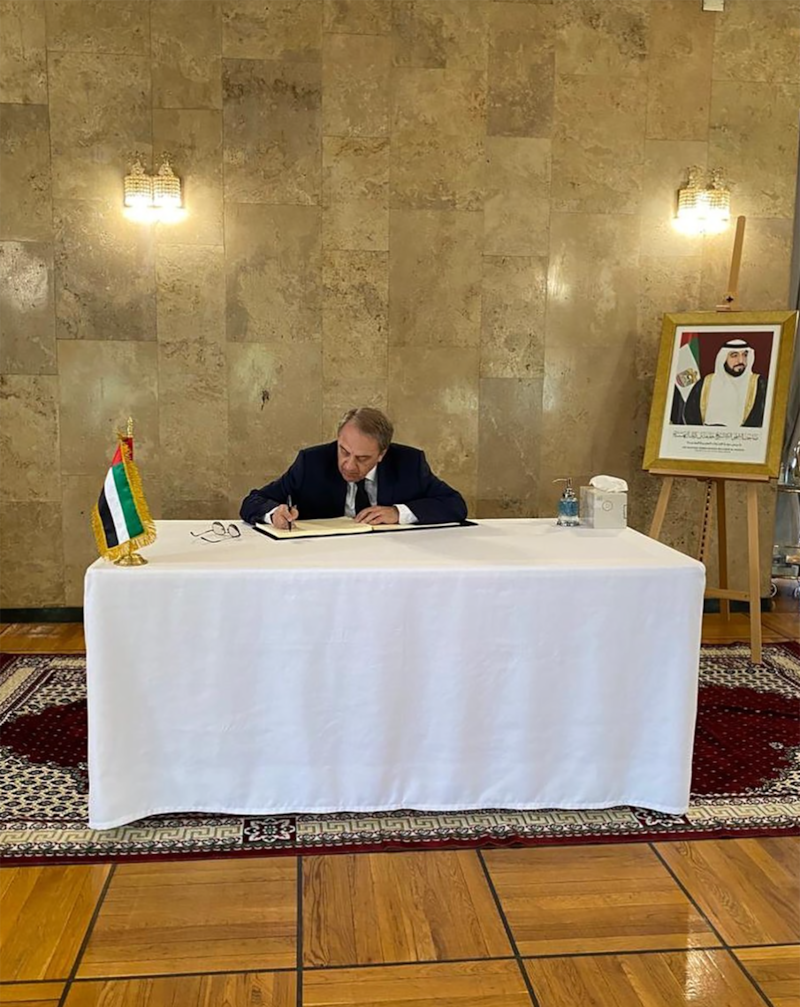 Mikhail Bogdanov, special envoy of the Russian president for the Middle East and Africa and deputy minister of foreign affairs, offers his condolences at the UAE embassy in Moscow. Photo: UAE Embassy, Moscow