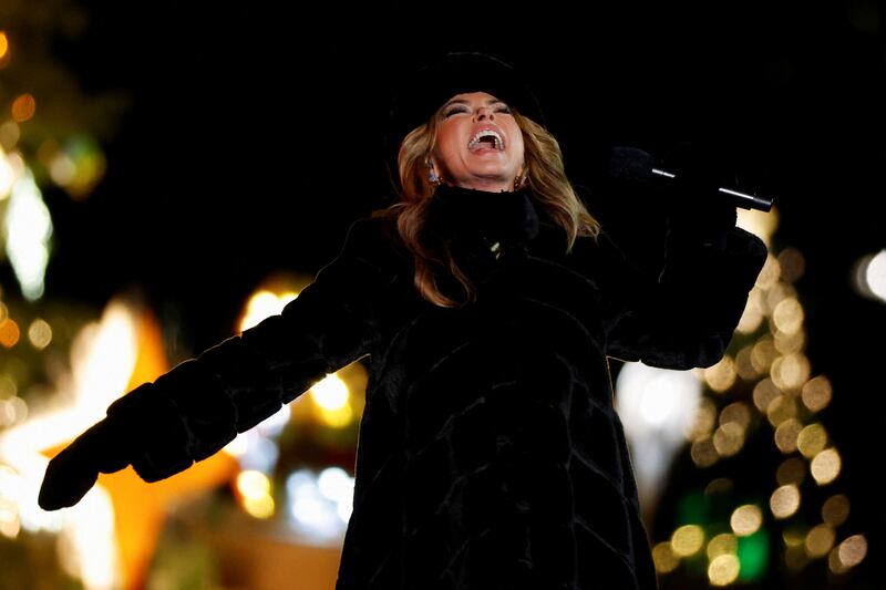 Shania Twain performs at the National Christmas Tree lighting ceremony. Reuters