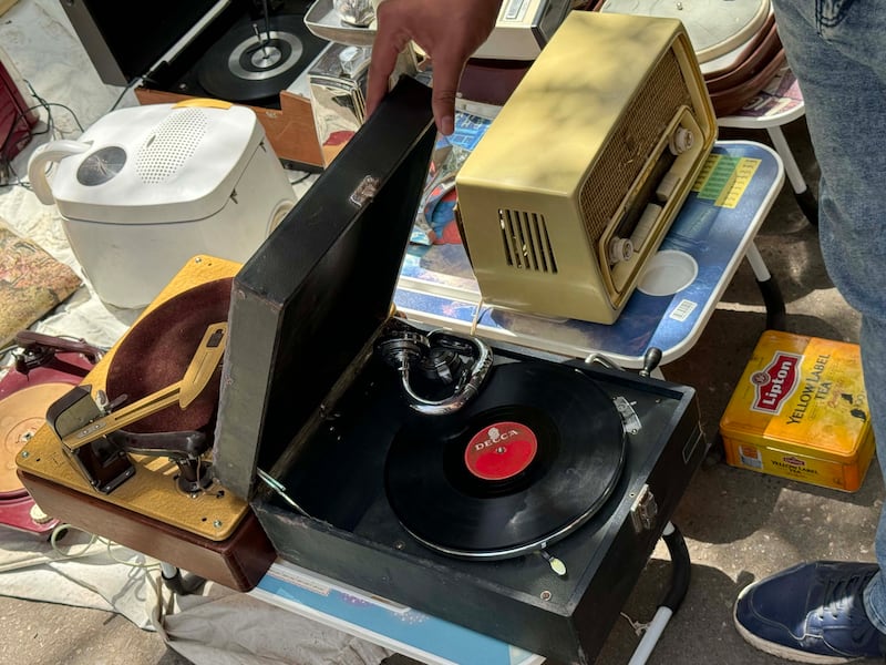Old record players and a radio for sale