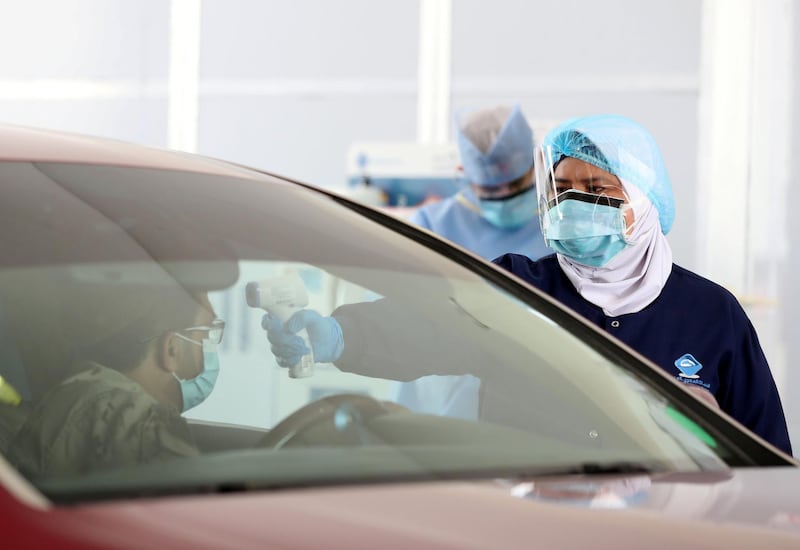 Abu Dhabi, United Arab Emirates - Reporter: Haneen Dajani: The new screening drive through for COVID-19 in Al Bahyah. Sunday, April 12th, 2020. Al Bahyah, Abu Dhabi. Chris Whiteoak / The National