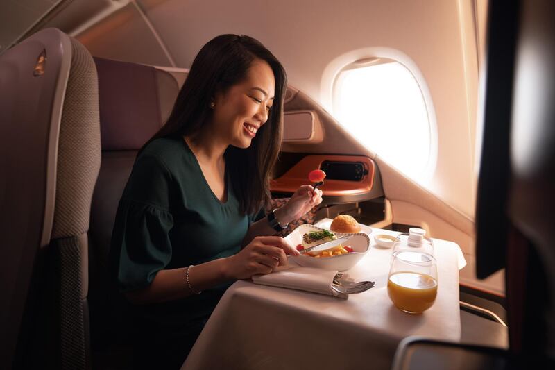 Business Class Dining. Courtesy of Singapore Airlines