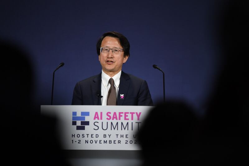 Wu Zhaohui, China's vice minister of science and technology, addresses the AI Safety Summit. Bloomberg