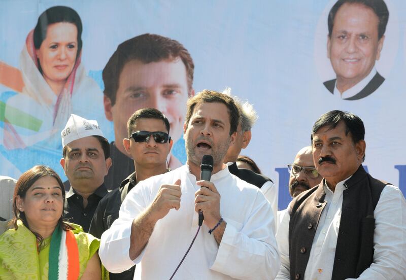 Congress Vice President, Rahul Gandhi (C) addresses a rally in Dahegam, some 40km from Ahmedabad, on November 25, 2017.
Voters in Indian Prime Minister Narendra Modi's home state Gujarat will go to the polls against the opposition Congress Party in December in what will be a key test for India's right-wing premier. / AFP PHOTO / SAM PANTHAKY