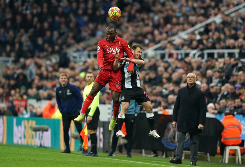 Edo Kayembe  - 5: Signed from Belgian outfit Eupen, midfielder was third Hornet making his debut but little impact on proceedings. One sliced effort wide of target when well placed with 20 minutes to go. PA