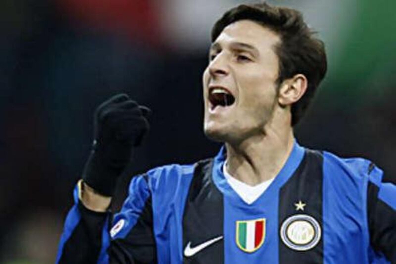Javier Zanetti replaced Vieira in Inter's midfield to great effect.