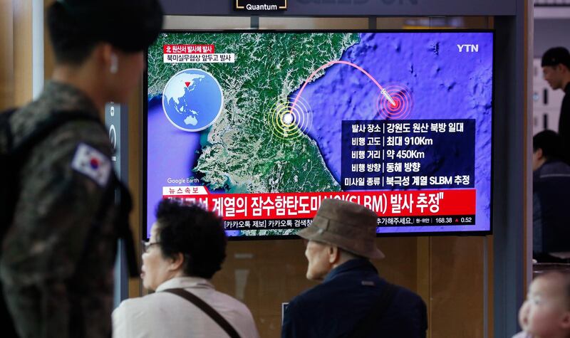 epa07887882 South Korean people watch breaking news concerning North Korea's missile launch; at Seoul Station in Seoul, South Korea, 02 October 2019. According to South Korea's Joint Chiefs of Staff (JCS), North Korea again fired balistic missiles toward the East Sea ahead of the envisioned resumption of the stalled denuclearization talks with the United States.  EPA/JEON HEON-KYUN