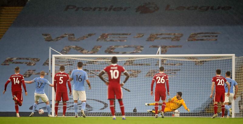 Manchester City's Kevin De Bruyne misses from the spot. AFP
