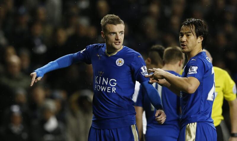 Leicester City’s Jamie Vardy, left, and teammate Shinji Okazaki organise the defence during their English Premier League soccer match between Tottenham Hotspur and Leicester City at the White Hart Lane stadium in London Wednesday, Jan. 13, 2016. (AP Photo/Alastair Grant)