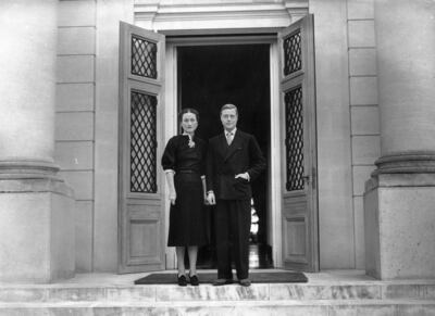 The Duke of Windsor and Duchess of Windsor at their Riviera home in 1939. Getty