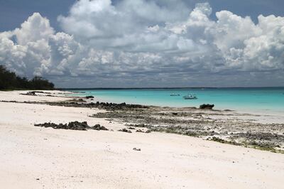 R2XW4D Beach and sea from Vamizi Island, part of the Quirimbas Archipelago, near Mozambique