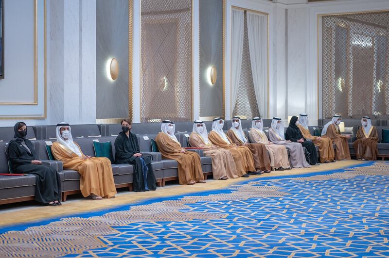 The meeting was attended by Sheikh Mansoor bin Mohammed bin Rashid and a number of ministers and officials.