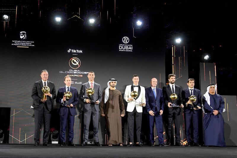 Foto Fabio Ferrari - LaPresse
27 Dicembre 2020 Dubai ( Emirati Arabi )
Sport
Dubai Globe Soccer Award 2020 - Dodicesima Edizione.
Nella foto: Sheikh Hamdan Bin Mohammed Bin Rashid ALMaktoum, Robert Lewandowski, Iker Casillas, Pique,Cristiano Ronaldo

photo Fabio Ferrari - LaPresse
December 27, 20720 Dubai (Unated Arab Emirate)
Sport
Dubai Globe Soccer Award 2020 - 12th Edition.
In the pic: Sheikh Hamdan Bin Mohammed Bin Rashid ALMaktoum, Robert Lewandowski, Iker Casillas, Pique,Cristiano Ronaldo
