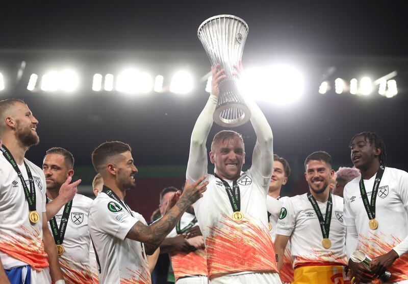 West Ham's Jarrod Bowen celebrates with the trophy. EPA / 