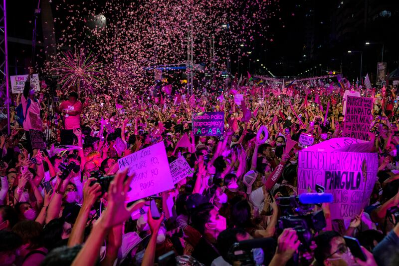 Robredo was accompanied at the event, dubbed PasigLaban, by her vice presidential candidate Senator Kiko Pangilinan. Getty Images