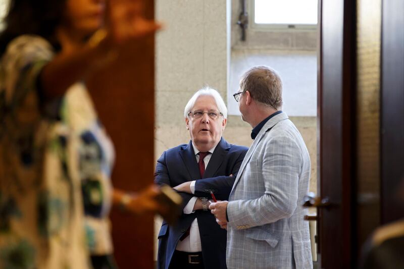epa07004880 Martin Griffiths, UN Special Envoy for Yemen, attends a new press conference on the Geneva Consultations on Yemen, at the European headquarters of the United Nations in Geneva, Switzerland, 08 September 2018. A Yemeni Houthi delegation is still stranded in Yemen's capital Sana'a saying UN efforts to guarantee safe passage were not met in order to get peace talks going. A fresh round of UN-sponsored peace talks on the war in Yemen were scheduled to start on 06 September, a Yemeni government delegation is already present in Geneva.  EPA/SALVATORE DI NOLFI