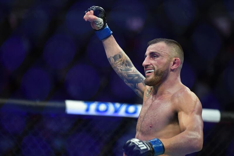 Alexander Volkanovski prepares for a bout against Max Holloway at UFC 245 at T-Mobile Arena on December 14, 2019. Reuters