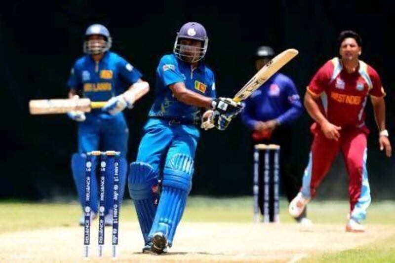 Mahela Jayawardene, centre, has adapted to Twenty20 cricket while continuing to bat in his usual elegant style. He is a player to watch, according to our columnist.