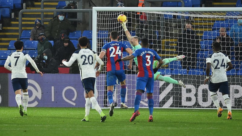 Palace goalkeeper Vicente Guaita tips a free-kick by Spurs' Eric Dier over the bar. AFP