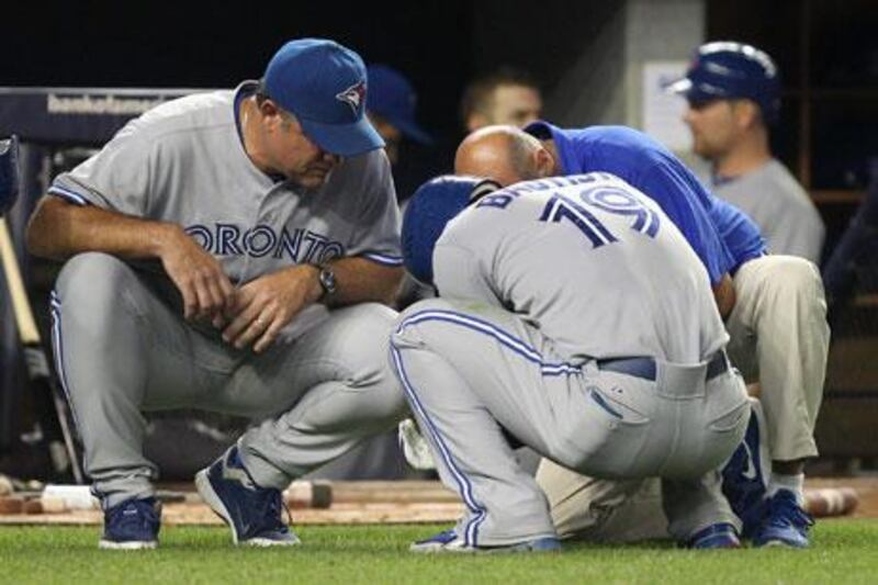 Jose Bautista injures his wrist during the Toronto Blue Jays' match with the Yankees
