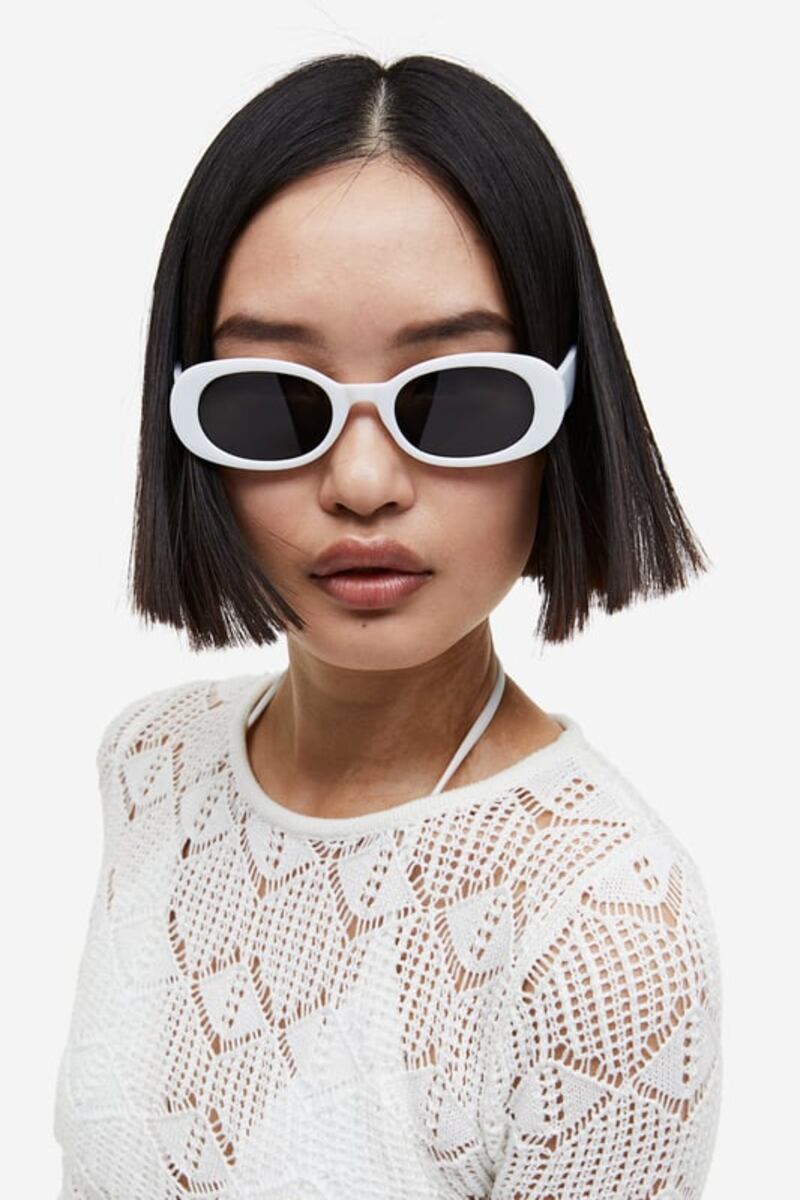 Oval-shaped, Dh75, H&M. Photo: H&M