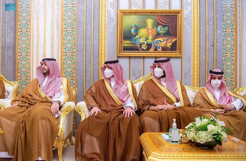 King Salman iterated Saudi Arabia's support for the Yemeni Presidential Leadership Council.