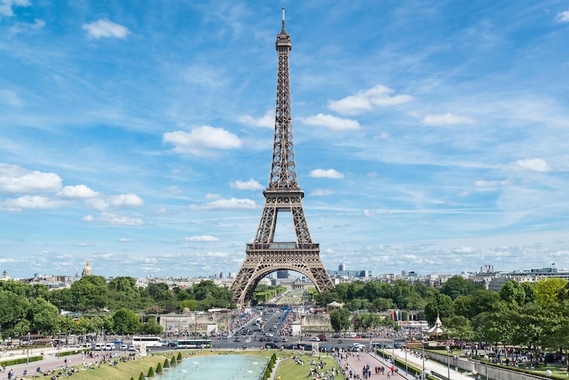Eiffel Tower sunny day in Paris, France (iStockphoto.com) *** Local Caption ***  wk31jl-myuae-france.jpg