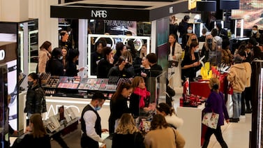 Retailers are calling for the reinstatement of tax-free shopping for international tourists, arguing that the halting of it has cost billions of pounds and thousands of jobs in the past three years. Reuters