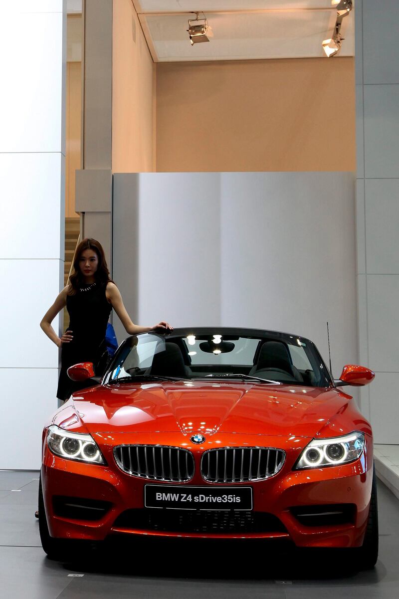 epa03643226 German car maker BMW introduces the new car 'Z4 sDrive 35is' during a press day of the 2013 Seoul Motor Show in Goyang, about 20 kilometers northwest of Seoul, South Korea, 28 March 2013. The Seoul Motor Show will run under the theme 'With Nature, for the People' with 331 companies from 13 countries participating from 29 March to 07 April 2013 at KINTEX exhibition center in Goyang.  EPA/JEON HEON-KYUN *** Local Caption ***  03643226.jpg