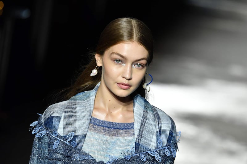 Model Gigi Hadid presents a creation during the Missoni fashion show, as part of the Women's Spring/Summer 2019 fashion week in Milan, on September 22, 2018. / AFP / Andreas SOLARO
