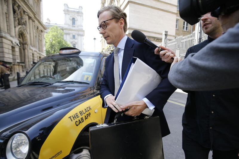 Cambridge Analytica's former CEO Alexander Nix arrives to give evidence to Parliament's Digital, Culture, Media and Sport (DCMS) Committee at Portcullis House in central London on June 6, 2018. Cambridge Analytica suspended chief executive Alexander Nix on March 20 after recordings emerged of him boasting that the firm played an expansive role in the Trump campaign, doing all of its research, analytics as well as digital and television campaigns. / AFP / Tolga AKMEN
